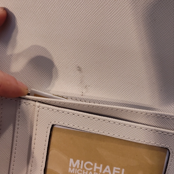 NWT! Michael Kors Checkbook Wallet - Picture 10 of 12
